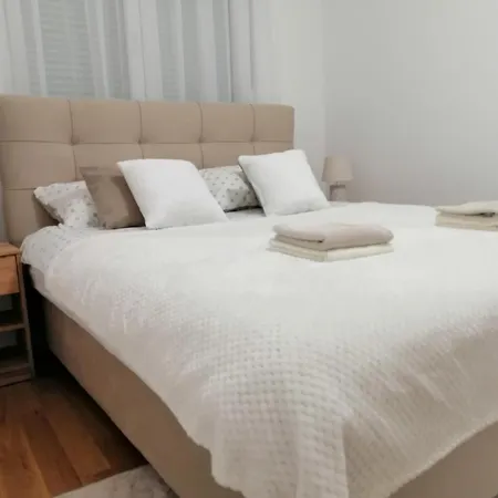 Apartment Stan Na Dan Ada Banjaluka *